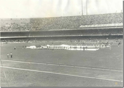 1970 - Inauguração Morumbi - Bandeirão SPFC 01