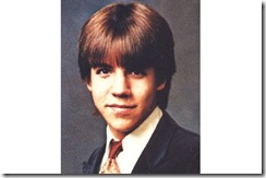 Anthony Kiedis do Red Hot Chili Peppers - 80 último ano da Fairfax high school - Los Angeles