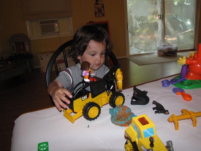 jackplaydohtrucks