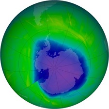 [can-closing-the-ozone-hole-also-combat-climate-change_1[3].jpg]