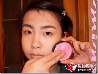  Tips Make Up untuk Wanita Karir