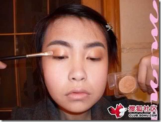  Tips Make Up untuk Wanita Karir