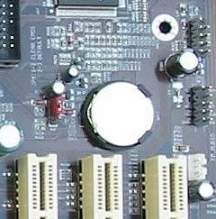 Exemplo de bateria da placa-mãe