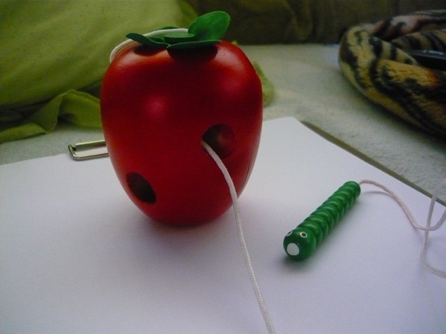 [photo worms eating my apple 022[13].jpg]