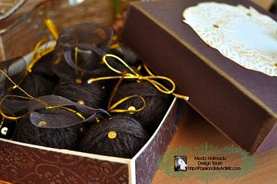 [brown gold globes and gift box[2].jpg]
