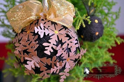 [upcycled sweater christmas globes[10].jpg]