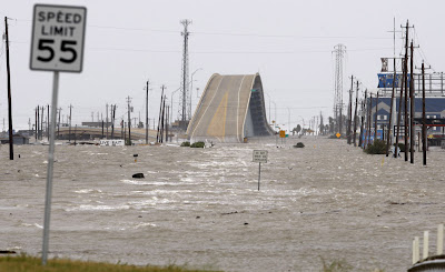 Bencana Topan Badai Terdahsyat Di Amerika [ www.BlogApaAja.com ]