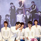 <2011@SS3 in Singapore / Cr. xinmsn / Photo by Running Into The Sun >