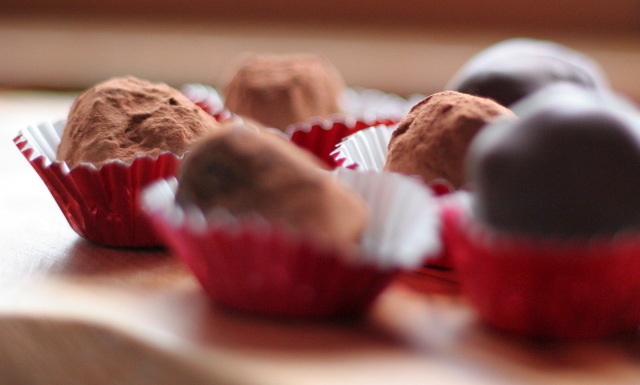 [chocolate truffles 2[1].jpg]