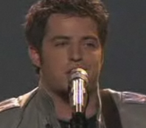 [Lee Dewyze Treat Her Like A Lady American Idol Top 10 March 30[3].png]