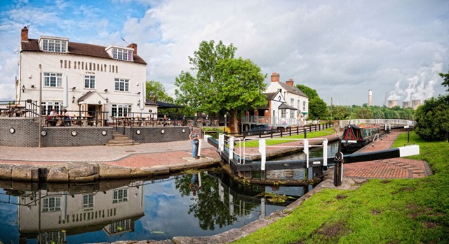 [P1230882-Panorama1[3].jpg]