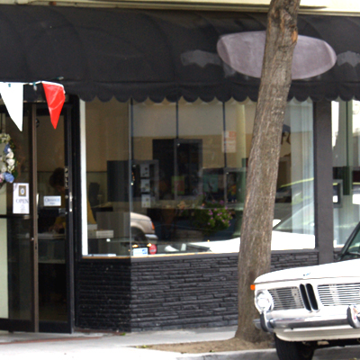 Lirelle Gallery of Contemporary Jewelry and Art, Oakland, CA Lirelle Gallery of Contemporary Jewelry and Art, 3980 Piedmont Ave, Oakland, CA
