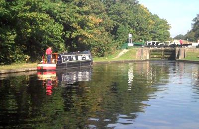 barge-approach-lock.jpg