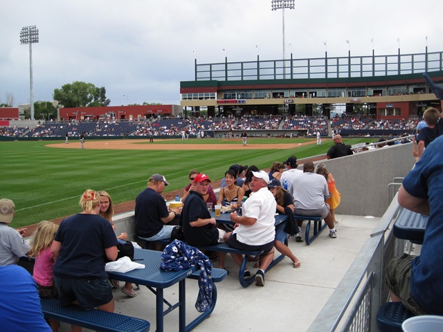 [2010-07-25 Aces Baseball Game (1)[27].jpg]