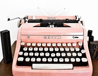 [pink_typewriter[11].jpg]