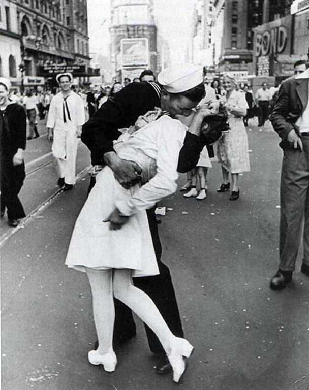 [enfermera_alfredeisenstaedt[3].jpg]