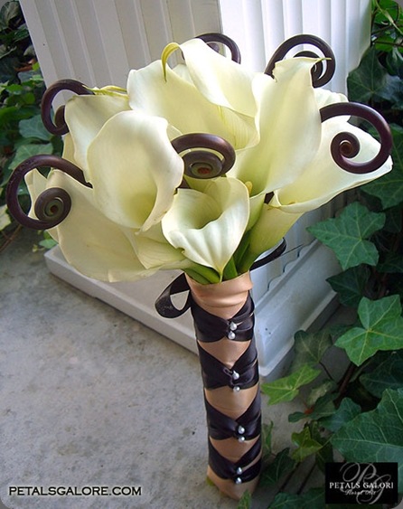 bouquet-217-lg petals galore