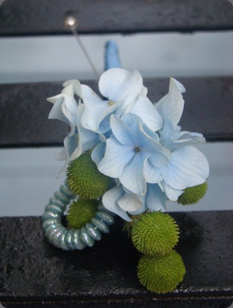 blue-gel-bout fresh cut design