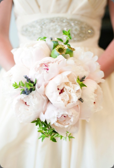 pink-peony-bouquet-modern-wedding-bouquet-unique-wedding-bouquet the ssweetest occasion