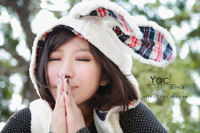 Model: Lyra, Photographer: Yocc Model: Lyra, Photographer: Yocc