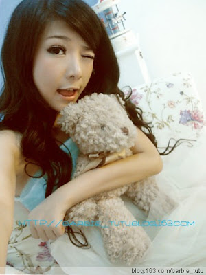 Barbie Diaoyang (刁扬) Barbie Diaoyang (刁扬)