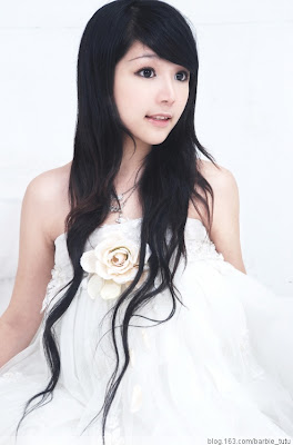 Barbie Diaoyang (刁扬) Barbie Diaoyang (刁扬)