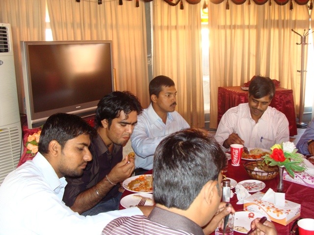 [Diwali - Team TCR Arabia - 2010 (50)[2].jpg]