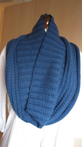 [Trinity-scarf-III[3].jpg]