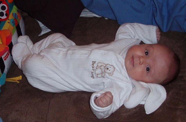 [ethan 2 months[3].jpg]