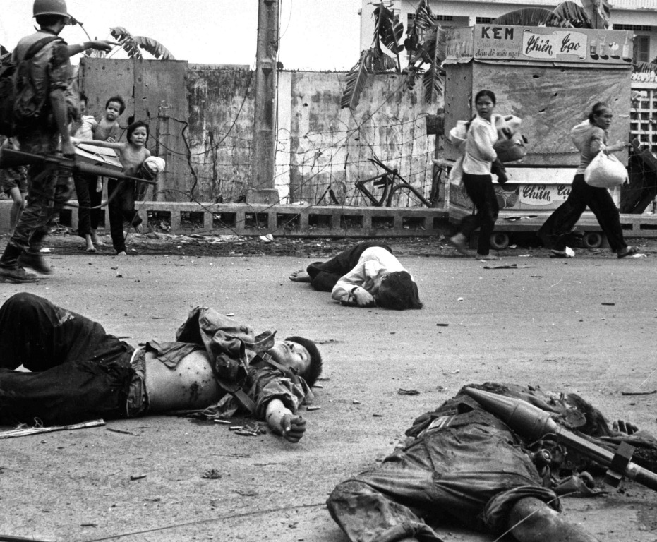 [Rober Capa reportage Vietnam War[5].jpg]