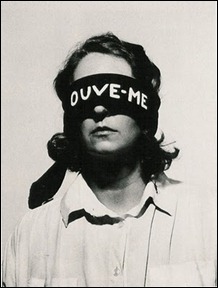 Helena Almeida Ouve-me
