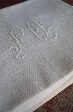 [Gift 12 (antique french tablecloth with monogram- le petit cabinet de curiosités)[3].jpg]