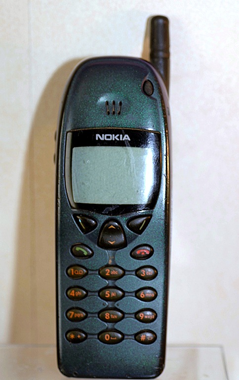 [Nokia 6110 001[5].jpg]