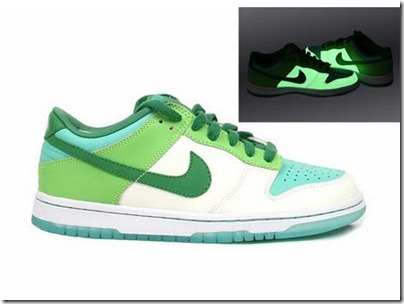 nike dunk glow in the dark