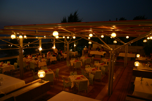 grand blue sky hotel