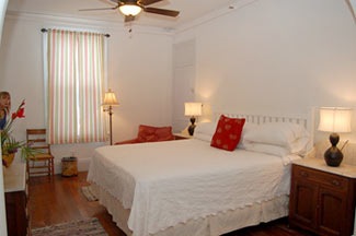 [room-bridalsuite[5].jpg]