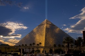 [luxorhotelLasvegasqueverdadeeessa.co[2].jpg]