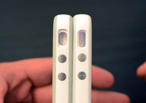 [iphone4-universalbumperlg[5].jpg]