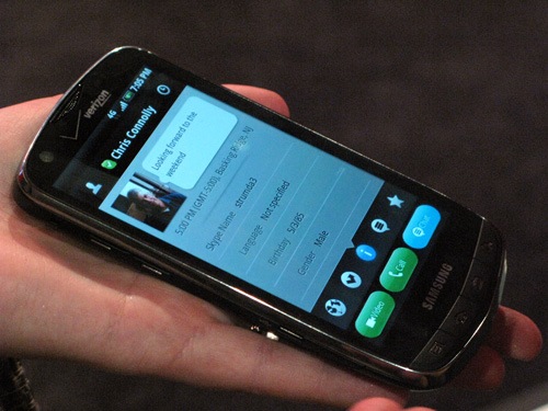[samsungi520-handson[3].jpg]