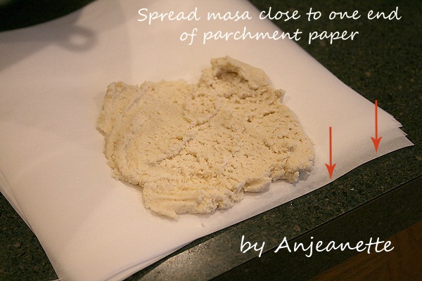 [spread masa close to the edge of the parchment paper[3].jpg]
