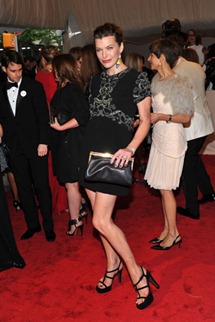 Met gala  milla jovovich Marni