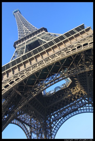 [eiffel-tower-tilted_half[2].jpg]