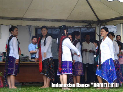 Indonesian dance