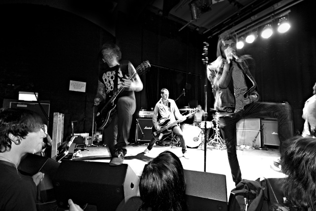 [band[3].jpg]