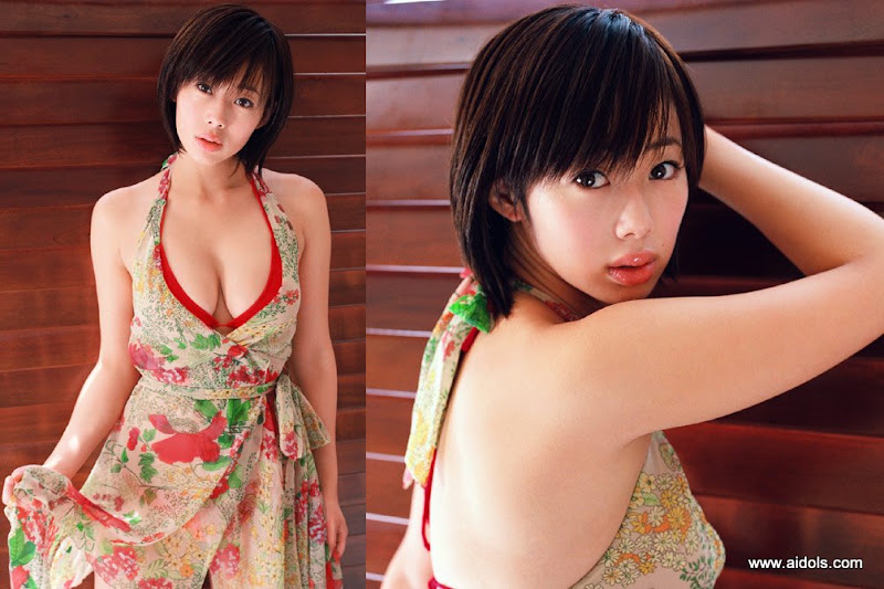 Beautiful teen asian bikini girl Waka Inoue