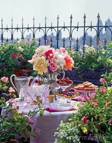 [terrace-table-de-84116359[10].jpg]