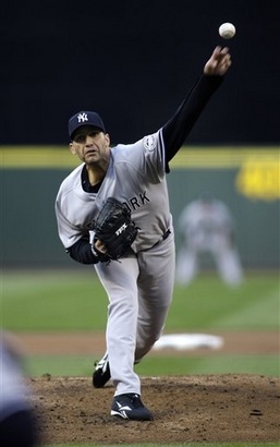 [capt.fa1308b793be409b8cefb43e6f26341d.yankees_mariners_baseball_watw101[4].jpg]