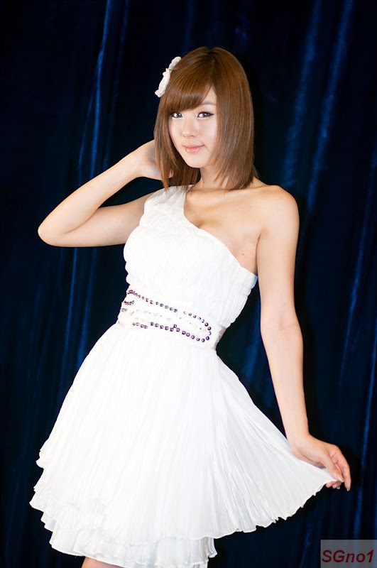 No.658 黃美姬 Hwang Mi Hee