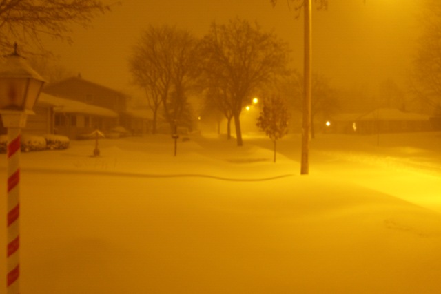 [snow covered street[3].jpg]