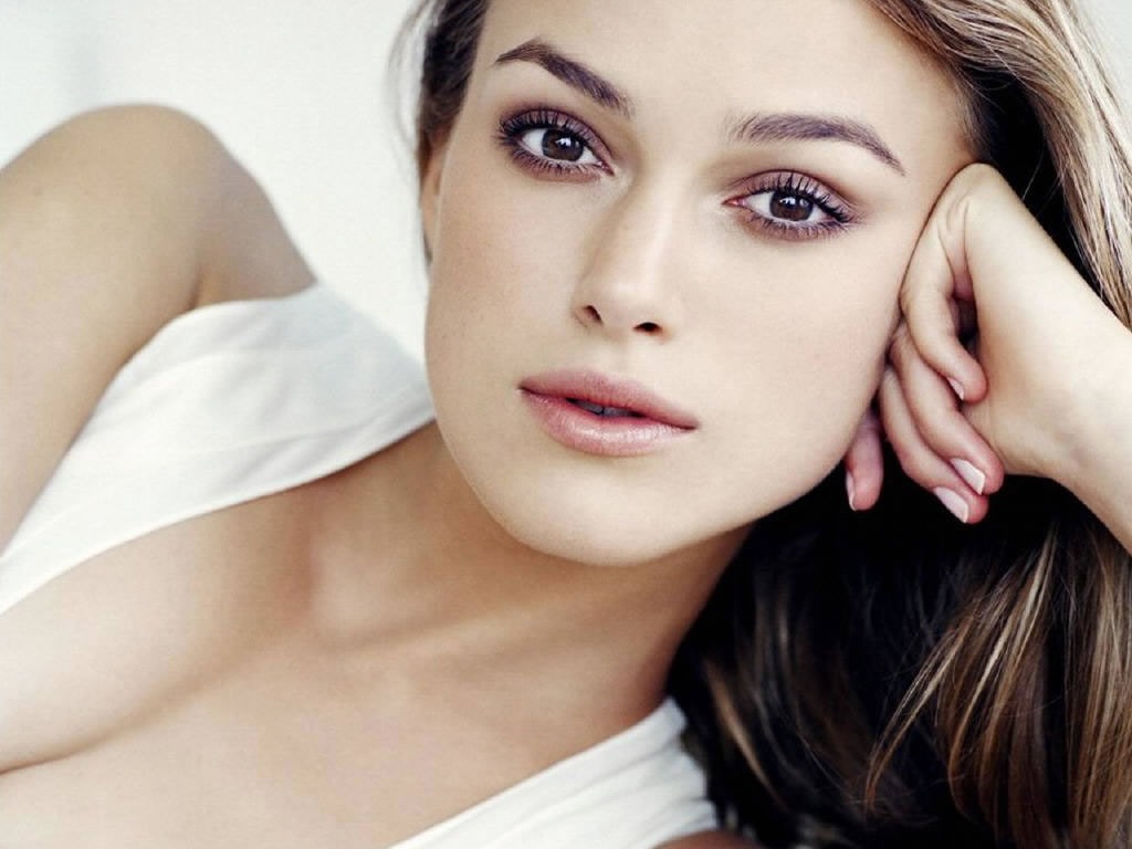 [keira-knightley-wallpapers[2].jpg]